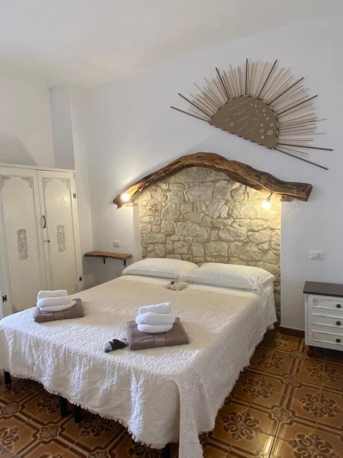 Steddueoro Bed & Breakfast Baunei Room photo